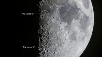 Photo of La NASA descubre letras en la Luna: un fenómeno óptico