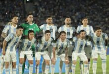Photo of La Selección Argentina sigue en la cima del ranking FIFA y se acerca a un récord histórico