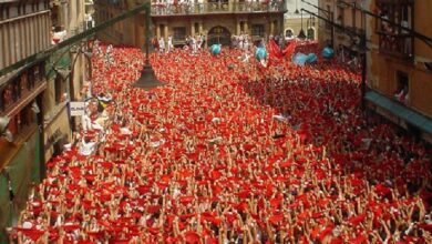 Photo of Pamplona dio inicio al festival de San Fermín, con sus tradiconales encierros de toros