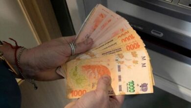 Photo of Cuál es el significado de ordenar los billetes, según la psicología
