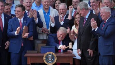 Photo of Wall Street y Donald Trump festejan rebaja impositiva; el déficit fiscal apunta a 7% del PBI, pero a los bonos no les parece mal