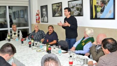 Photo of Elecciones 2025: exgobernadores se anotan en la carrera rumbo a octubre para obturar a Javier Milei