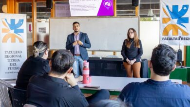 Photo of El Municipio llevó adelante una jornada de sensibilización en la UTN en materia de violencia laboral
