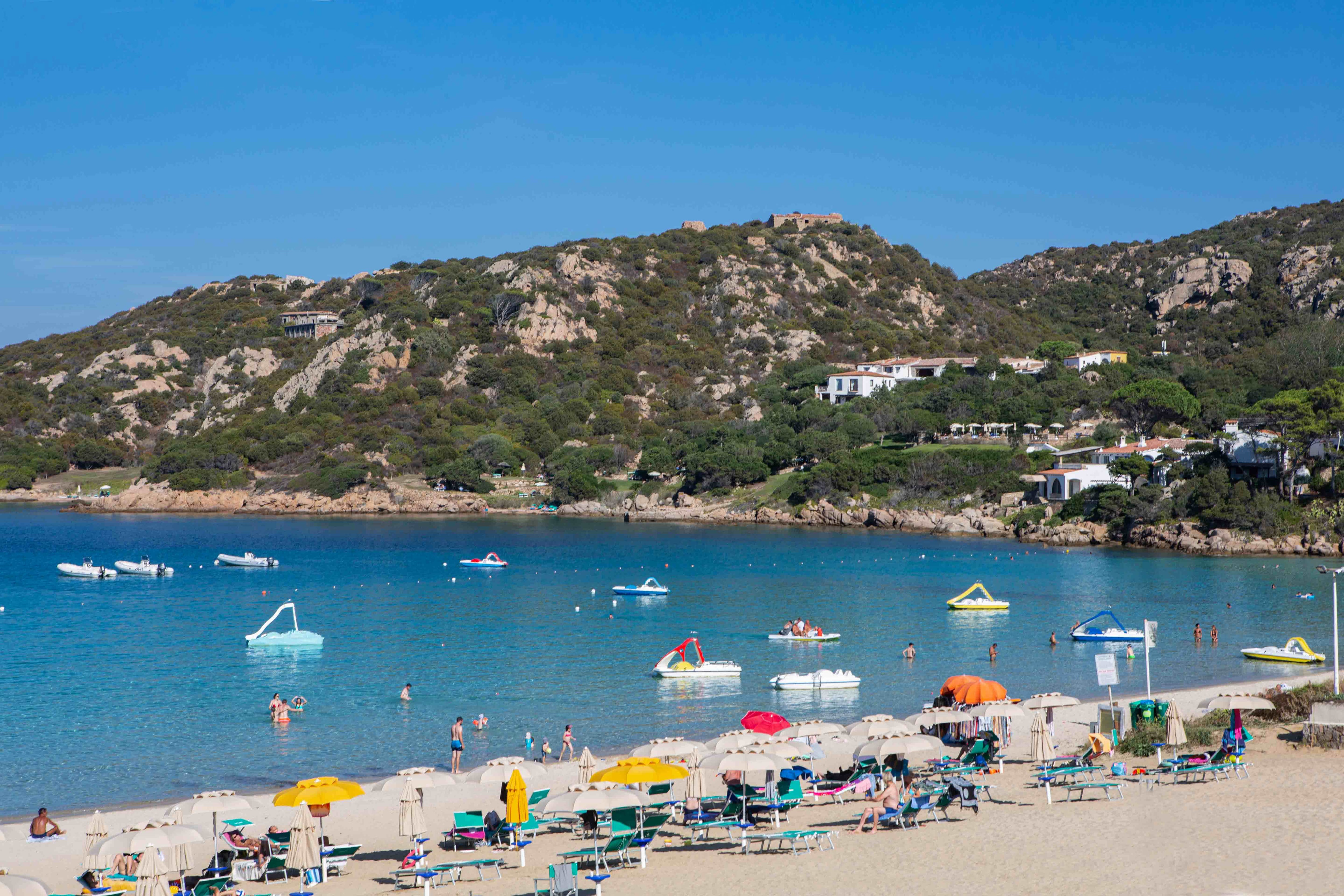 Photo of Playas vacías, calor extremo y sombrillas a 120 euros: el inesperado drama del verano italiano