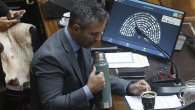 Photo of Bronca en la Rosada con Menem por la paliza en el Congreso: «Perdimos doce votaciones seguidas»​Bronca en la Rosada con Menem por la paliza en el Congreso: «Perdimos doce votaciones seguidas» 