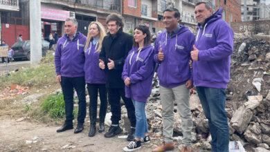 Photo of El primer día de campaña de Milei en el conurbano, marcado por las derrotas en el Congreso