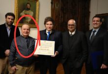 Photo of Javier Milei recibió un premio de un economista inhabilitado por fraude en Brasil