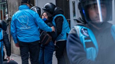 Photo of «Se ensañan con los fotógrafos porque difunden nuestra lucha»
