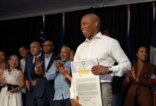 Photo of La comunidad latina que Eric Adams conquista mientras busca su reelección en las elecciones de Nueva York