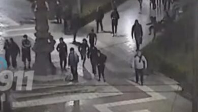Photo of Batalla campal en Córdoba: más de 20 jóvenes protagonizaron una brutal pelea en plena calle