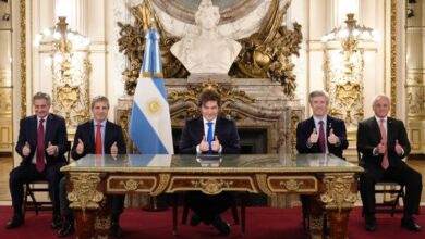 Photo of La reacción del arco político a las acusaciones de Javier Milei en cadena nacional