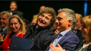Photo of Javier Milei sigue desde Olivos la sesión en Diputados y posterga foto con candidatos