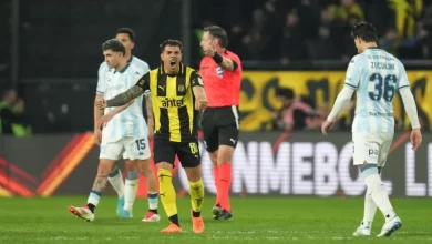 Photo of Peñarol golpeó a Racing en Montevideo y se lleva ventaja a Avellaneda