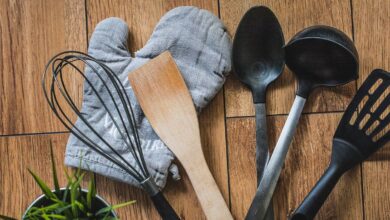Photo of ¿Tenés utensilios de cocina rotos o viejos?: estas son siete ideas creativas para reciclarlos y decorar tu hogar